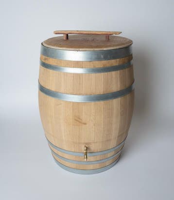 Wijnvaten 300 liter - eiken - regenton - bloembak - ijsbad, Met kraantje, 150 liter of meer, Ophalen of Verzenden, Zo goed als nieuw