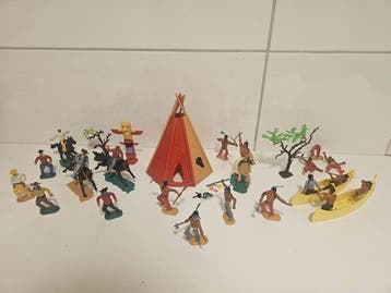 Timpo Toys Cowboys + Indianer , 1960er 1970er - Speelgoed