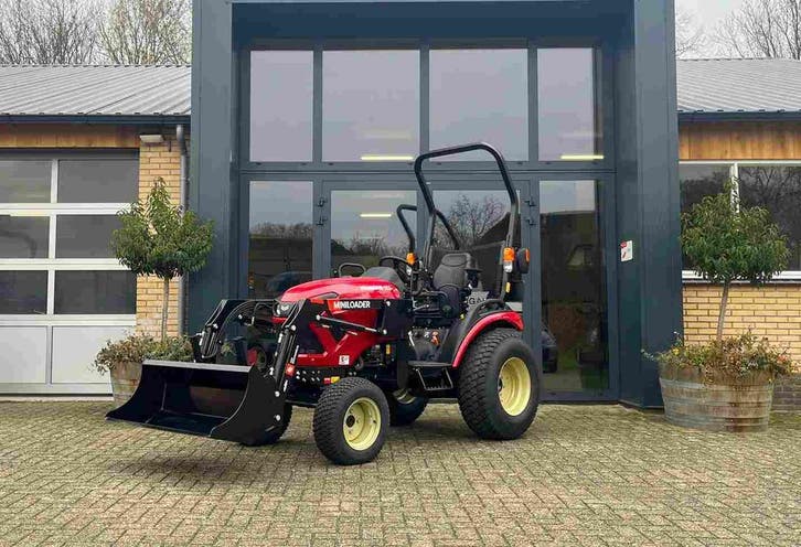 Yanmar SA 326 met miniloader – nu in de actie!, Zakelijke goederen, Agrarisch | Tractoren, Nieuw