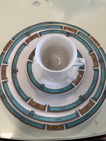 Rosenberg Porzellan – St. Bavaria. - Tafelservies voor 12 -