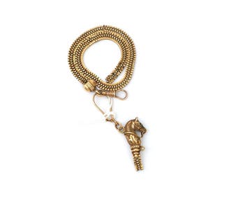 Een 14 krt. roségouden horlogeketting met paardenhoofd