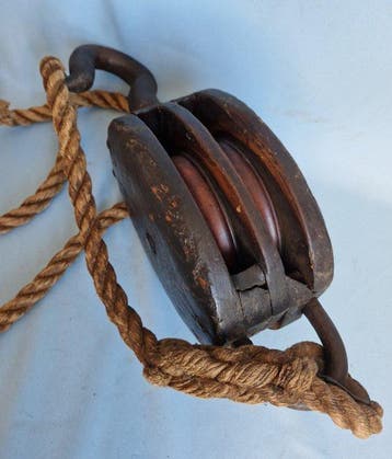 Ship’s pulley - Hout, IJzer