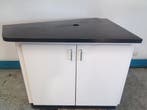 Balie - B130 x D111 x H88 cm