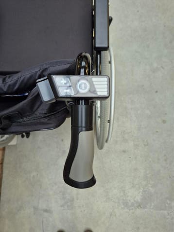 ALBER VIAGO V24 - GEBRUIKTE ROLSTOELDUWHULP, Ophalen, Zo goed als nieuw, Elektrische rolstoel