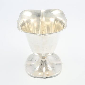 Gerritsen & van Kempen - Vaas - .833 zilver, Antiek en Kunst