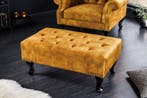 Design voetenbank CHESTERFIELD 80cm mosterdgeel fluweel, Huis en Inrichting, Banken | Voetenbanken en Poefen, Ophalen of Verzenden