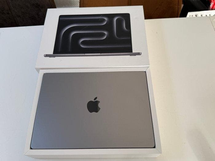 Apple MacBook Pro 14-inch M3 2023 - Laptop (1) - In, Spelcomputers en Games, Spelcomputers | Overige Accessoires