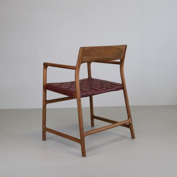 Kela eetkamerstoel met armleuning | Massief teak | 3 uitvoer, Huis en Inrichting, Stoelen, Nieuw, Leer, Modern / minimalistisch / Scandinavisch / Japandi