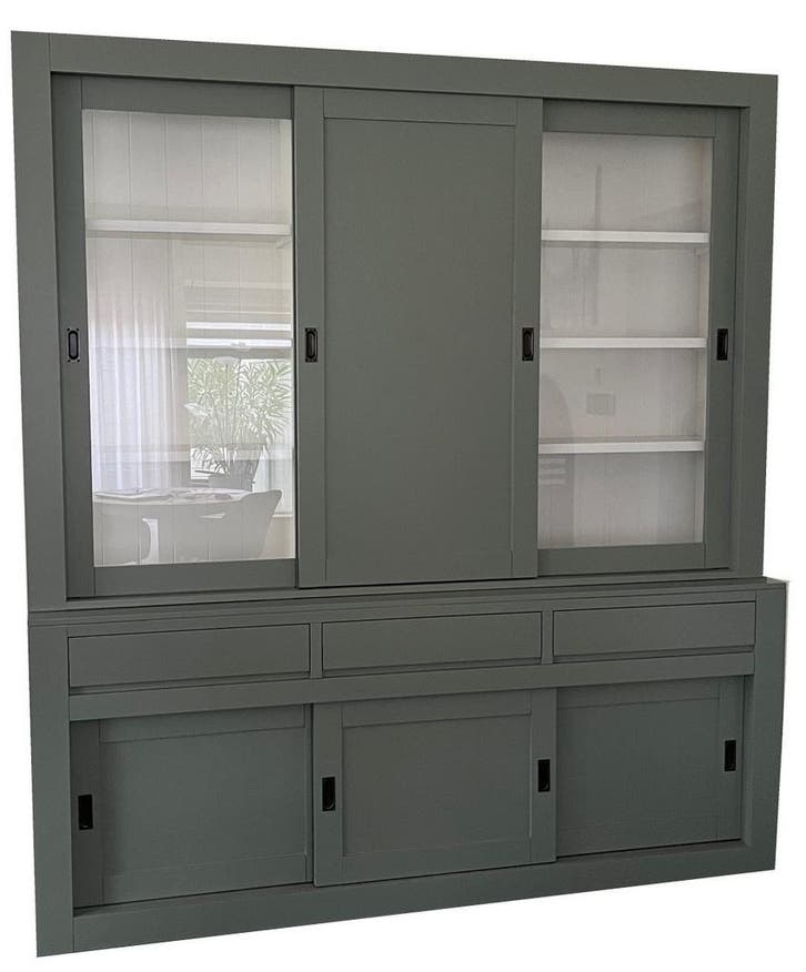 Buffetkast Engels groen Assen 220 x 240cm dichte middendeur, Huis en Inrichting, Kasten | Buffetkasten, Ophalen of Verzenden