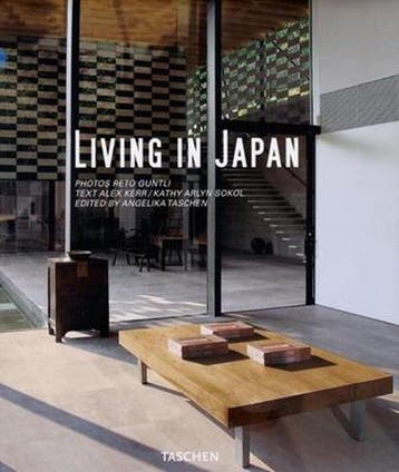 Living in Japan - Kerr 9783822845943, Verzenden, Zo goed als nieuw, Kerr