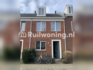 Perfect voor gezinnen: ruim huis in Beverwijk( Broekpolder), Amsterdam