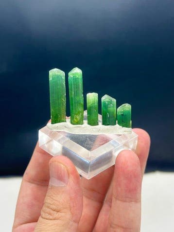 Groene toermalijn Kristalen - Hoogte: 30 mm - Breedte: 8 mm-