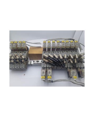 Ventieleiland + 4 x Bosch 082022992 + 8x Bosch 0820022990, Verzenden