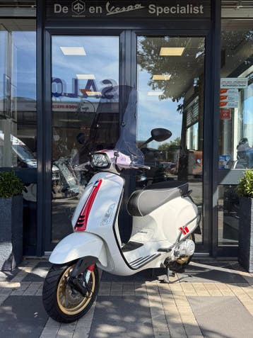 Vespa Sprint IGET E5 45km/h | Led | 2200km! | BTWer, Gebruikt, Overige modellen, Maximaal 45 km/u, Ophalen of Verzenden