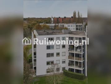 Flat in Almere ruilen voor ruimere woning (Flevoland), Almere