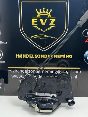 Slotmechaniek portier elektrisch Toyota Aygo bj2019 kleur068, Gebruikt, Toyota