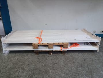 Nedcon Liggers, Palletstelling- L270 x D4 x H7cm, Gebruikt