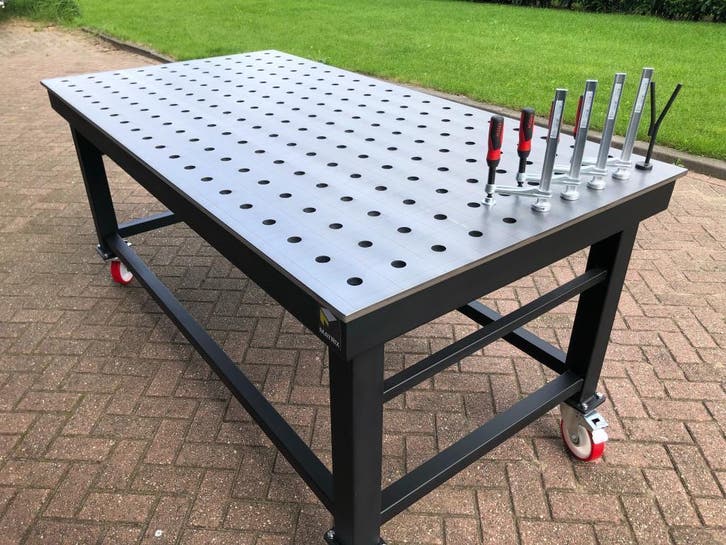 MATRIX Lastafel opspantafel 2050 x 1050 met gravering, Doe-het-zelf en Verbouw, Werkbanken, Nieuw, 170 cm of meer, Ophalen