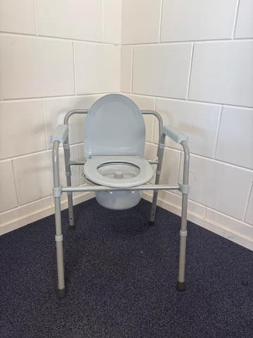 Toiletstoel Po Stoel Verstelbaar Inklapbaar Lichtgewicht, Ophalen of Verzenden, Nieuw