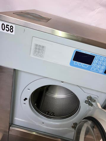Industriele wasmachine 13 kg Electrolux W4130H, Gebruikt