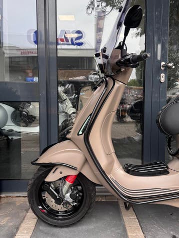 Vespa Sprint custom desert storm | Full option | Brom, Fietsen en Brommers, Scooters | Vespa, Overige modellen, Maximaal 45 km/u