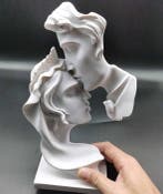 Beeldje, STATUA BACIO DAMORE - 26 cm - Hars