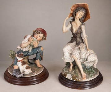 Florence, Capodimo - Beeldje - Pastorella con agnello e Boy
