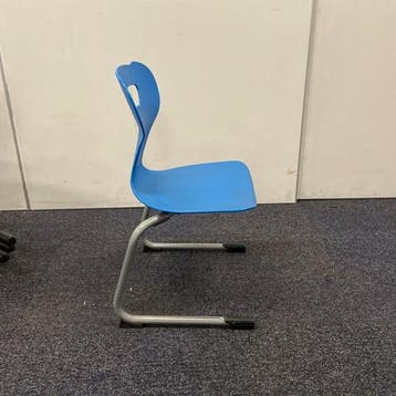HaBa schoolstoelen, stapelstoel, zithoogte 35 cm, Blauw -, Ophalen of Verzenden, Gebruikt, Blauw, Eén