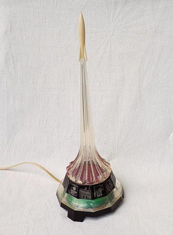 Yuzhmash USSR Nachtlamp Space Era naar het 27e Congres van, Antiek en Kunst