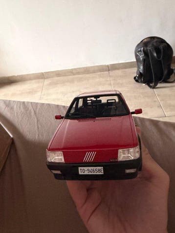 Laudoracing 1:18 - Modelauto - Fiat Uno Turbo i.e. (1987), Nieuw