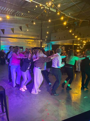 Feest DJ huren v.a. €495 | Incl. Licht en Geluid, Dj