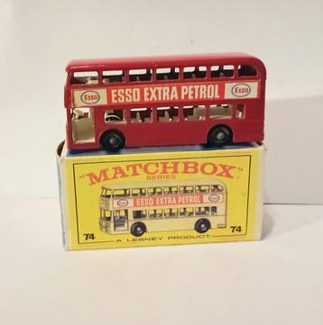 Matchbox 1:64 - Modelbus - Daimler Bus Esso (74), Nieuw