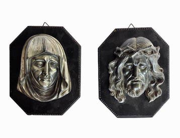 Grote religieuze wandreliëfs: Ecce Homo (Jezus met de