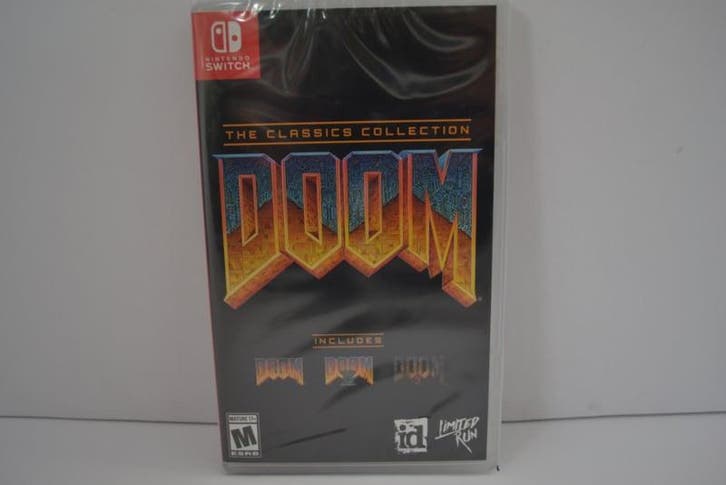 Doom The Classics Collection - SEALED (SWITCH USA), Spelcomputers en Games, Games | Nintendo Switch, Zo goed als nieuw, Verzenden