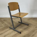 Eromes schoolstoel / stapelstoel zithoogte 46 cm,  Licht, Ophalen of Verzenden, Gebruikt, Hout, Eén