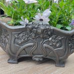 Hallmarked - Jardinière - bloemmotieven - Gietijzer - Art, Antiek en Kunst