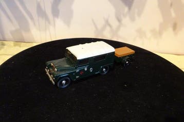 Lansdowne 1:43 - Modelauto (2) - 1965 Austin Gipsy met, Nieuw