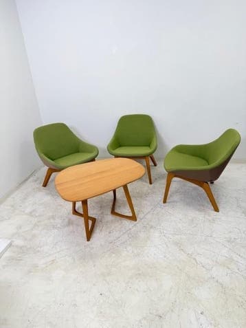 Zeitraum Twist Couch eiken salontafel gebruikt, Vergader- of Presentatieruimte, Ophalen of Verzenden, Gebruikt, Tafel