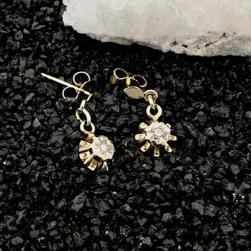 Bicolor gouden oorstekers met florale hanger en diamanten..., Gebruikt, Ophalen of Verzenden, Met edelsteen, Goud