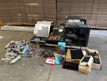 Verzameling computeronderdelen, Computers en Software, Nieuw
