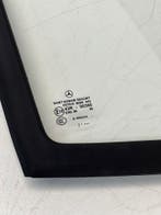 Mercedes Sprinter Driehoeks ruit rechts voor 2022 43R-00390, Gebruikt, Mercedes-Benz