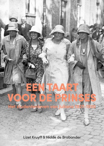 Een taart voor de prinses 9789083455648 Lizet Kruyff, Verzenden, Zo goed als nieuw, Lizet Kruyff