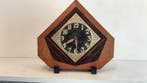 Klok - Art Deco Amsterdamse School ( Bauhaus ) -kastklok-