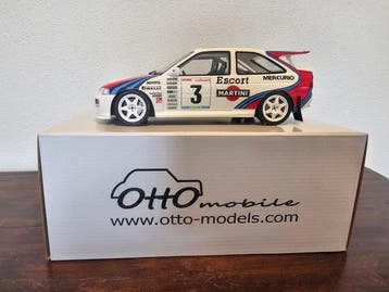 Otto Mobile 1:18 - Modelauto - Ford Escort RS GR.A -, Nieuw