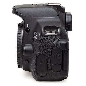 Canon EOS 700D met garantie, Ophalen of Verzenden, Gebruikt