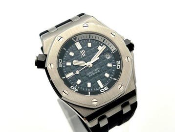 Audemars Piguet - Royal Oak Offshore Diver -, Nieuw