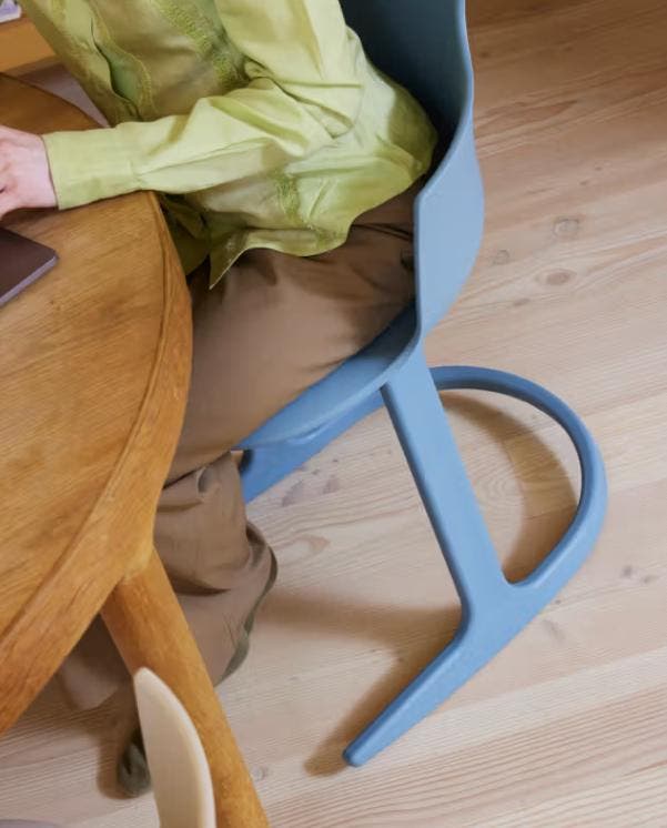 Varier Social Tilt, Zakelijke goederen, Kantoor en Winkelinrichting | Kantoormeubilair en Inrichting, Stoel, Nieuw in verpakking