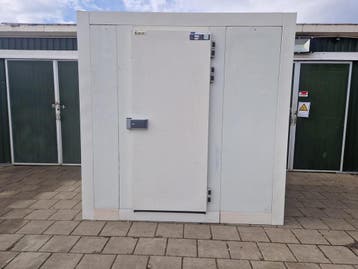 Vriescel 238 x 148 x 238 cm, Nieuw in verpakking, Koelen en Vriezen