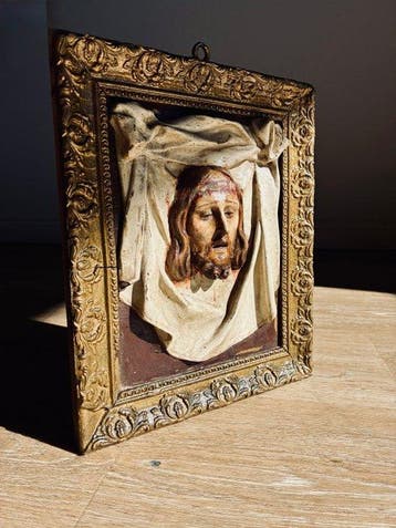 Tornese Trinita Maggiore Napoli - Reliëf, Velo della