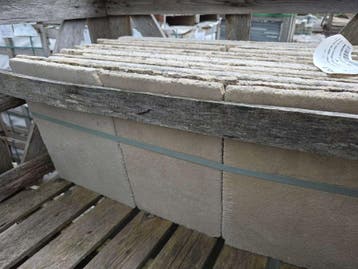 50 lm Natuurstenen tegels VL x 406/500 x h25/30..., Nieuw